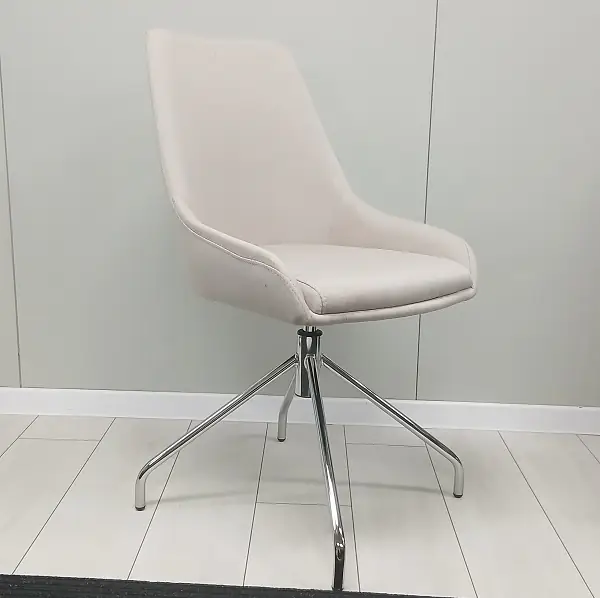 Horeca stolica LATINA